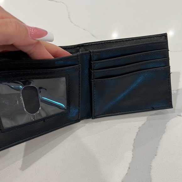 Wallet - Picture 4 of 4